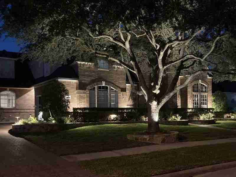 landcape lighting in Houston and surrounding areas